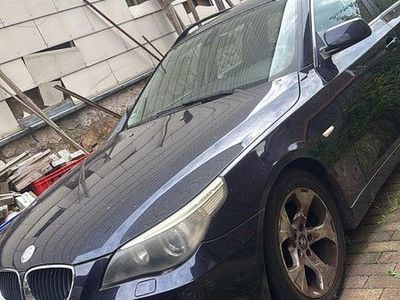 BMW 525