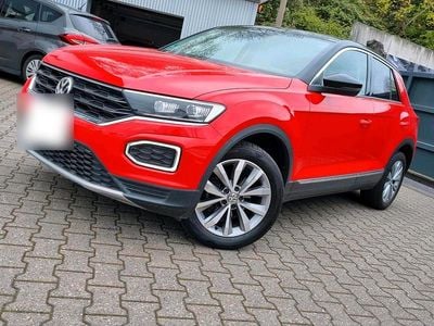 Second-hand VW T-Roc Style 116 CP (85 kW) 2019 Roșu SUV