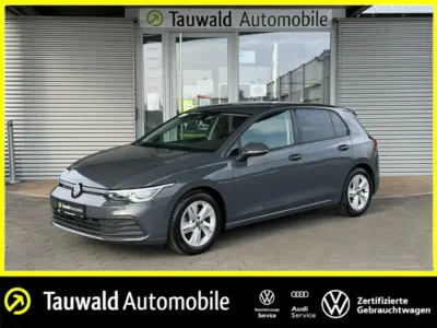 Brugt VW Golf VIII Life 150 HK (110 kW) 2023 Grå Sedan