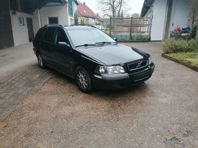 Gebraucht Volvo V40 Standard 122 PS (89 kW) 2005 Schwarz Kombi