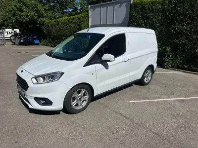 Gebraucht Ford Tourneo Courier 101 PS (74 kW) 2022 Weiß Van / Kleinbus