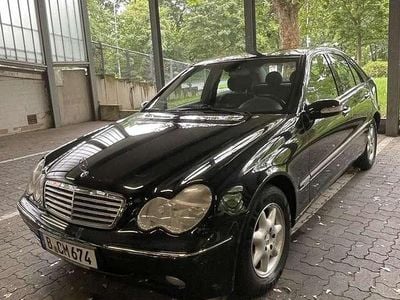 Mercedes C200