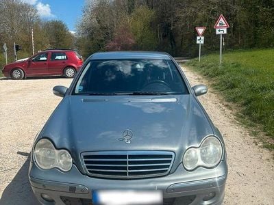 Second-hand Mercedes C200 122 CP (89 kW) 2007 Gri Berlinǎ