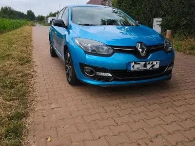 Gebraucht Renault Mégane III Bose Edition 110 PS (80 kW) 2014 Blau Limousine