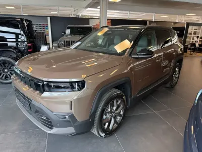 Neu Jeep Compass 145 PS (106 kW) 2026 Braun SUV