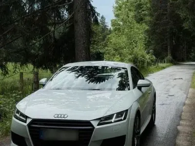 Gebraucht Audi TT Ambiente 230 PS (169 kW) 2015 Weiß Coupé