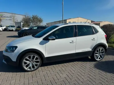 Używany VW Polo Cross 110 KM (80 kW) 2015 Biały Hatchback