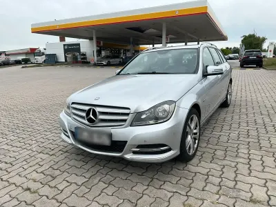 Gebraucht Mercedes C250 204 PS (150 kW) 2012 Silber Kombi