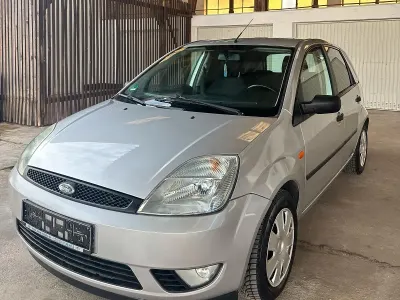 Gebraucht Ford Fiesta 80 PS (58 kW) 2005 Grau Kleinwagen