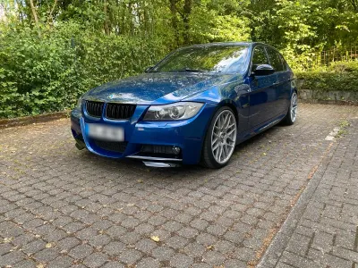 Gebraucht BMW 325 218 PS (160 kW) 2006 Blau Limousine