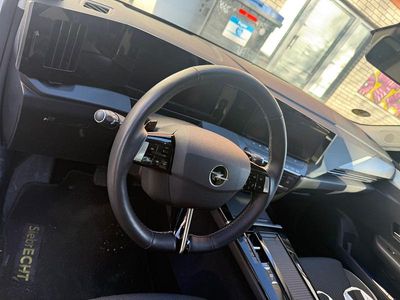 Gebraucht Opel Astra Edition 131 PS (96 kW) 2024 Weiß Limousine