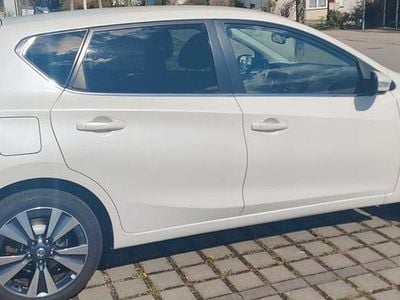 Gebraucht Nissan Pulsar N-Connecta 116 PS (85 kW) 2017 Weiß Kleinwagen