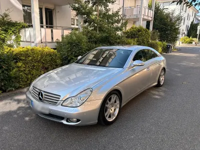 Gebraucht Mercedes CLS320 224 PS (164 kW) 2007 Silber Coupé