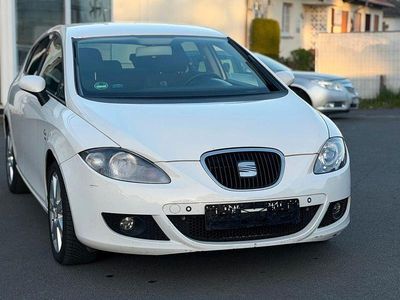 Begagnad Seat Leon 140 HK (102 kW) 2008 Vit Halvkombi