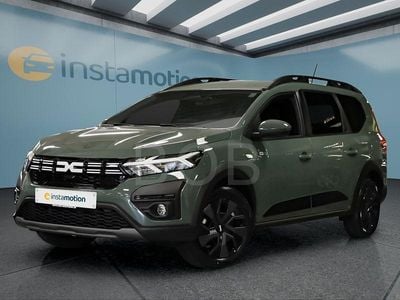 Grau Gebraucht 2025 Dacia Jogger Van / Kleinbus | 20.399 € (Fairer Preis)