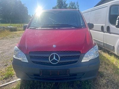 Gebraucht Mercedes Vito 136 PS (100 kW) 2013 Rot Van