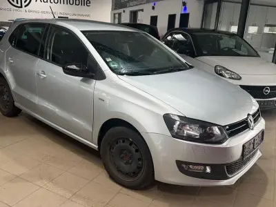 Gebraucht VW Polo Match 60 PS (44 kW) 2012 Silber Kleinwagen