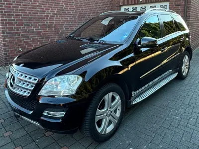 Gebraucht Mercedes ML350 231 PS (169 kW) 2011 Schwarz SUV