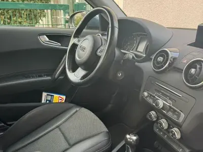 Gebraucht Audi A1 Sportback Sport 82 PS (60 kW) 2018 Blau Kleinwagen