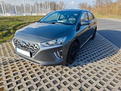 Usata Hyundai Ioniq Trend 105 CV (77 kW) 2022 Grigio Utilitaria