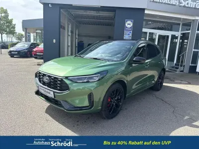 Neu Ford Kuga ST-Line X 182 PS (133 kW) 2026 Bursting green SUV