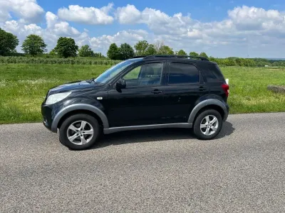 Gebraucht Daihatsu Terios 105 PS (77 kW) 2009 Schwarz SUV