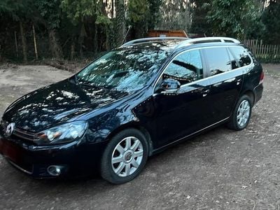Gebraucht VW Golf VI 105 PS (77 kW) 2011 Schwarz Kleinwagen