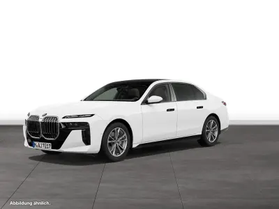 Gebraucht BMW 740 299 PS (219 kW) 2026 Weiß Limousine