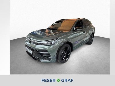Neu VW Tiguan R-line 204 PS (150 kW) 2026 Cipressinogrün metallic SUV