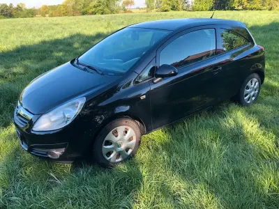Gebraucht Opel Corsa 60 PS (44 kW) 2009 Schwarz Kleinwagen