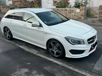 Gebraucht Mercedes CLA250 AMG line 211 PS (155 kW) 2015 Weiß Coupé