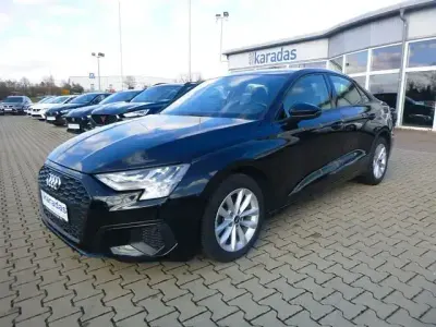 Gebraucht Audi A3 Ambiente 116 PS (85 kW) 2021 Mythosschwarz metallic Limousine