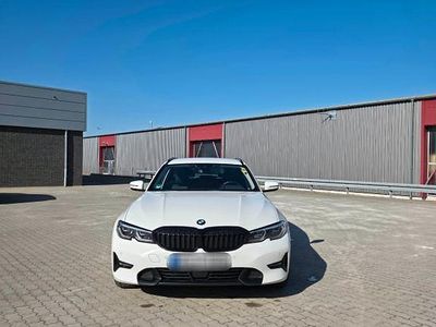 Gebraucht BMW 330 Sport Line 286 PS (210 kW) 2021 Weiß Kombi