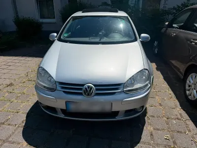 Gebraucht VW Golf V 150 PS (110 kW) 2004 Silber Kleinwagen