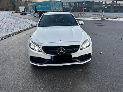 Weiß Gebraucht 2015 Mercedes C63S AMG AMG Limousine | 34.500 €