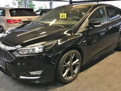 Gebraucht Ford Focus ST-Line 140 PS (102 kW) 2018 Schwarz Limousine
