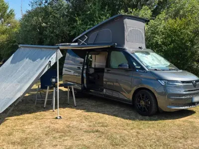 Gebraucht VW California California 245 PS (180 kW) 2025 Grau Van