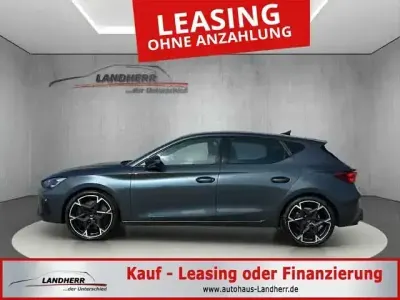 Neu Cupra Leon 300 PS (220 kW) 2026 Grau Limousine