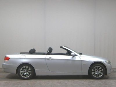 Second-hand BMW 320 Comfort Edition 170 CP (125 kW) 2008 Argintiu Cabrio