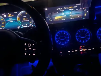 Gebraucht Mercedes CLA180 136 PS (100 kW) 2021 Schwarz Limousine
