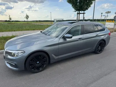 Gebraucht BMW 520 Sport Line 190 PS (139 kW) 2017 Bluestone Kombi