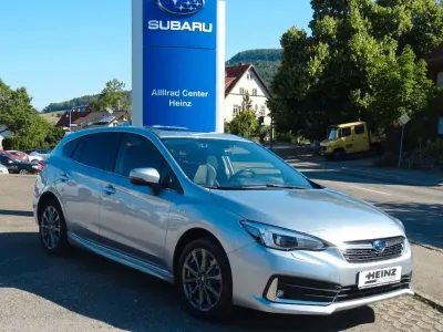 Gebraucht Subaru Impreza Platinum 150 PS (110 kW) 2022 Silber SUV
