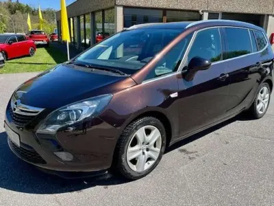 Occasion Opel Zafira Tourer Innovation 131 ch (96 kW) 2013 Marron Monospace