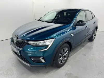 Usado Renault Arkana Evolution 140 HP (102 kW) 2025 Azul SUV