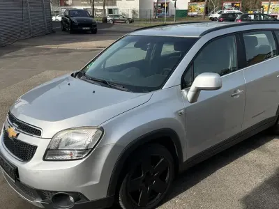 Używany Chevrolet Orlando LT 163 KM (119 kW) 2011 Srebrny Minivan