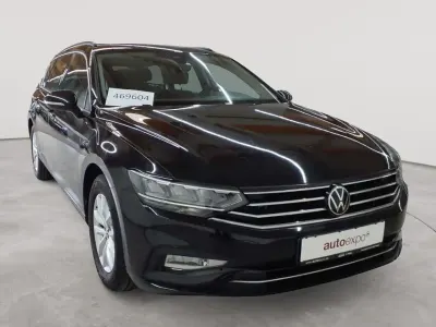 Gebraucht VW Passat Business 150 PS (110 kW) 2021 Deep black perleffekt Kombi