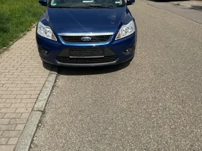 Gebraucht Ford Focus 100 PS (73 kW) 2008 Blau Limousine