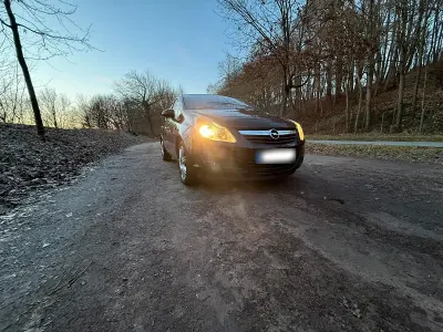 Gebraucht Opel Corsa 90 PS (66 kW) 2008 Schwarz Kleinwagen
