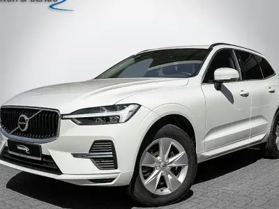 Używany Volvo XC60 Momentum 197 KM (144 kW) 2022 Biały SUV