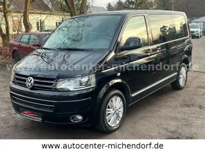 Second-hand VW T5 Highline 179 CP (131 kW) 2015 Negru Van